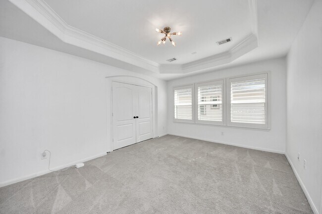 Building Photo - 2614 Orleans Way