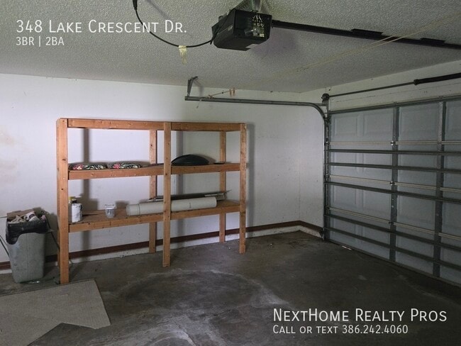 Building Photo - 348 Lake Crescent Dr