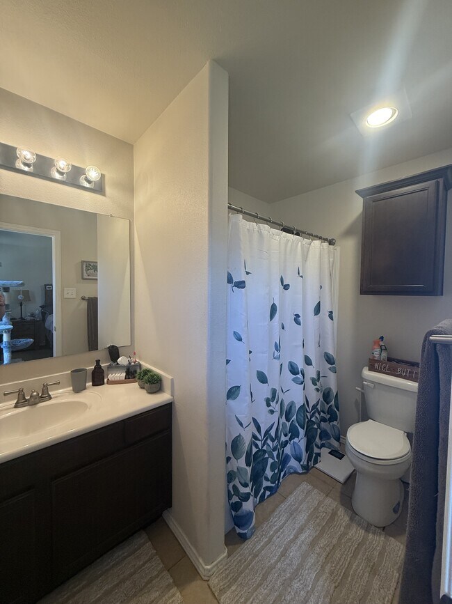 Building Photo - 6914 95th St