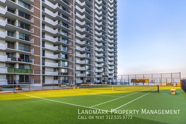 Building Photo - 6033 N Sheridan-Unit 35D
