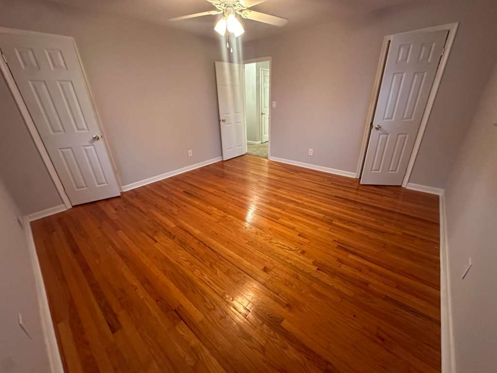 Building Photo - 226 S 16th Ave