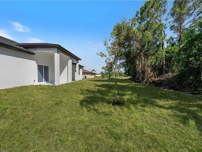 Building Photo - Charming 3BR House in Lehigh Acres
