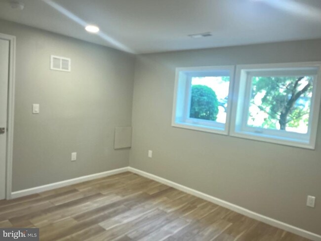 Building Photo - 8034 Andiron Ln