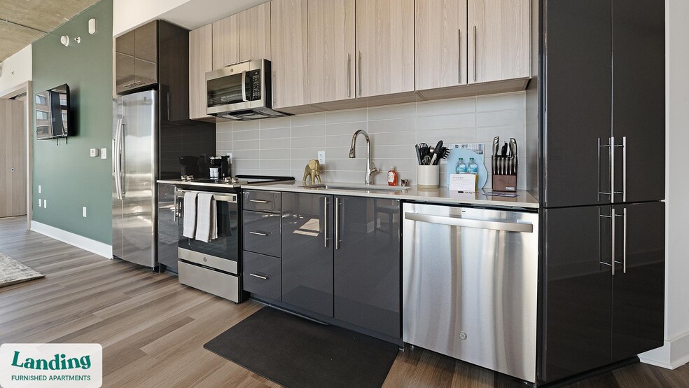 Building Photo - 5201 Leesburg Pike