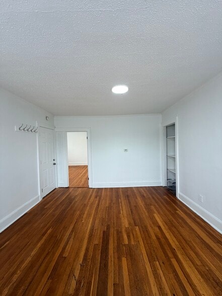 Building Photo - 44 Brooklawn St