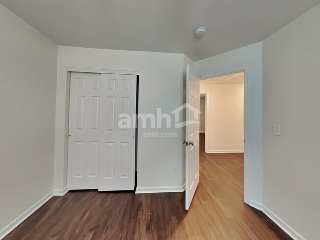 Building Photo - 10704 Sandy Ct