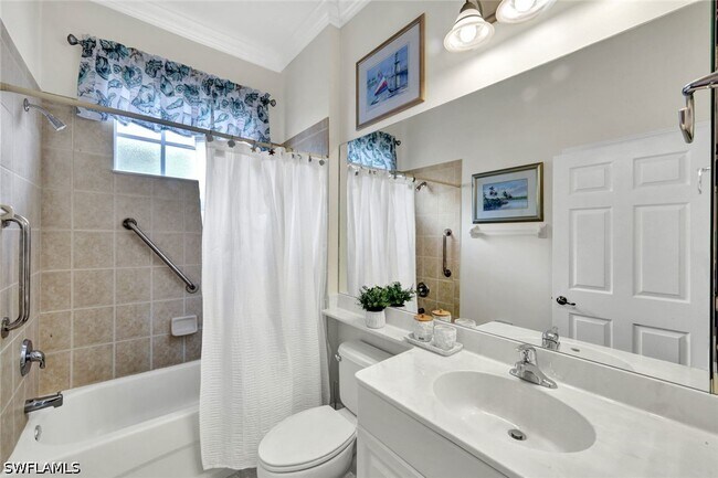 Building Photo - 16208 Parque Ln