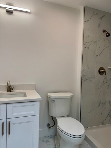 Building Photo - 177 Chestnut St