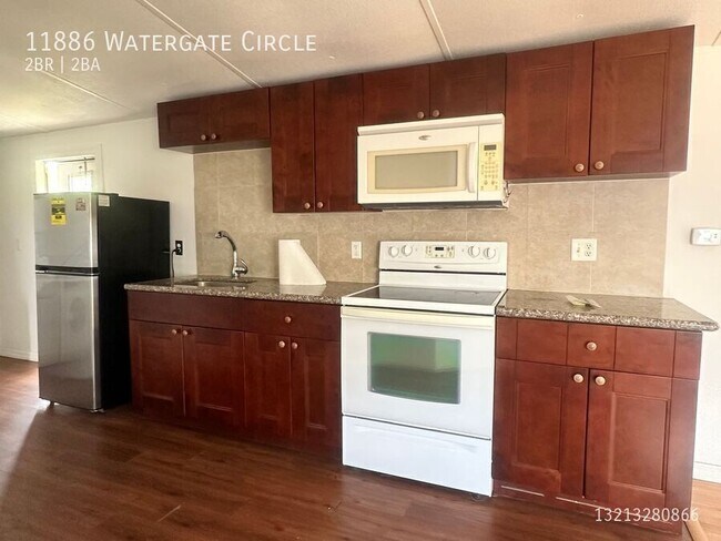 Building Photo - 11886 Watergate Cir