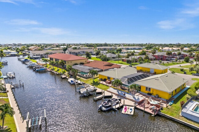 Building Photo - 1019 SE 40th St