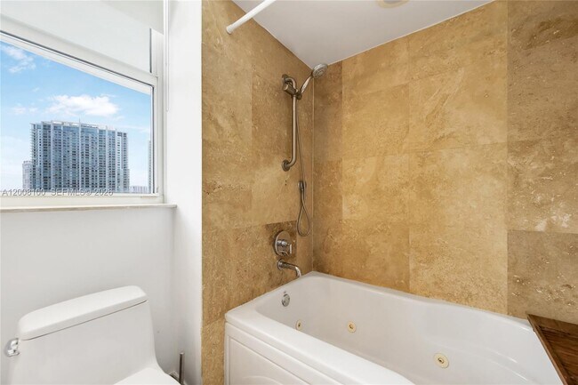 Building Photo - 41 SE 5th St