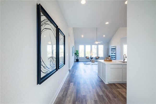 Building Photo - 1329 Deering Creek Dr