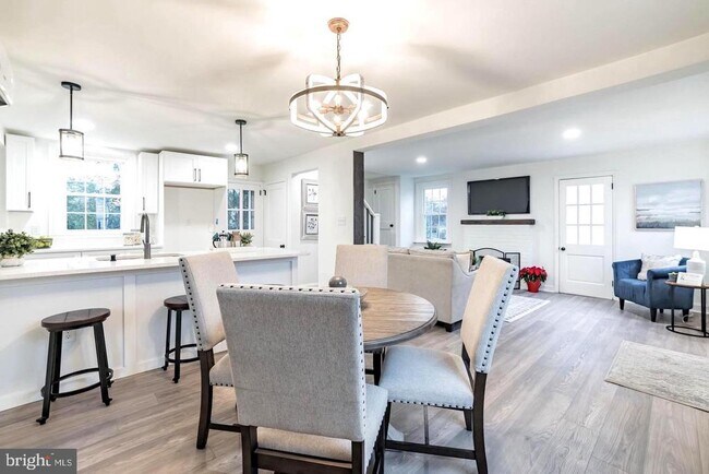 Building Photo - 115 Beech Rd