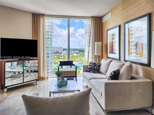 Building Photo - 150 Sunny Isles Blvd