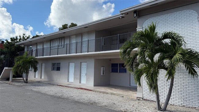 Building Photo - 4061 NW 9th Ave