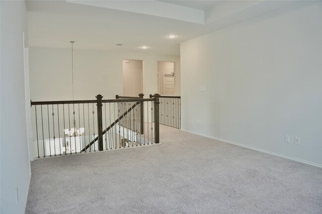 Building Photo - 24727 Tanoureen Dr