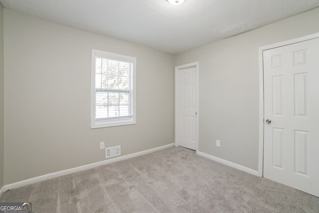 Building Photo - 8339 Reinosa Way