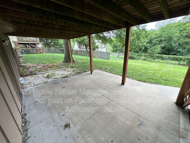 Building Photo - 8704 NW Shannon Ave