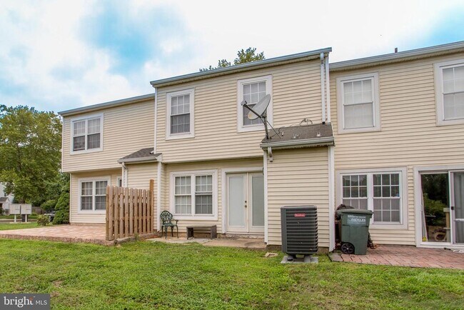 Building Photo - 17 Taylors Way