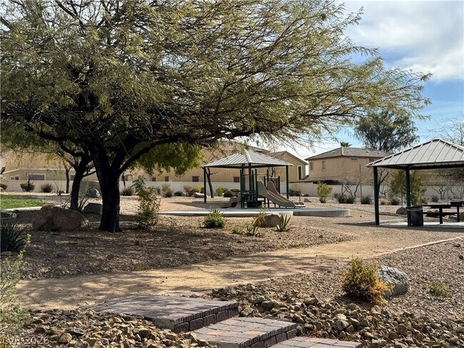 Building Photo - 1951 Sundown Canyon Dr