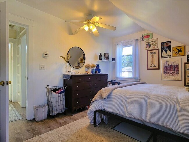 Building Photo - 18 Palmer St