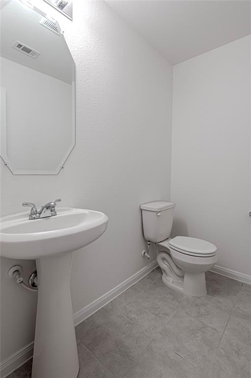 Building Photo - 26688 Pools Creek Dr