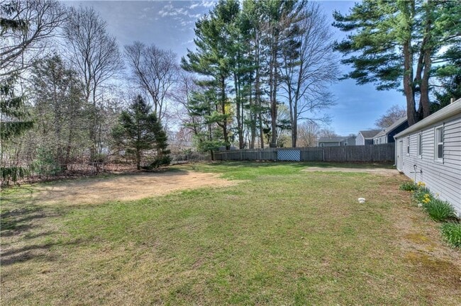 Building Photo - 140 Phillips Rd