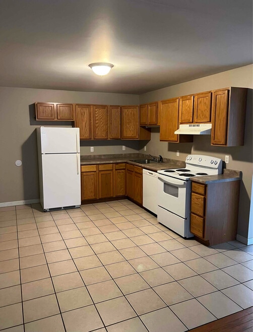 Building Photo - 606 Champlain St