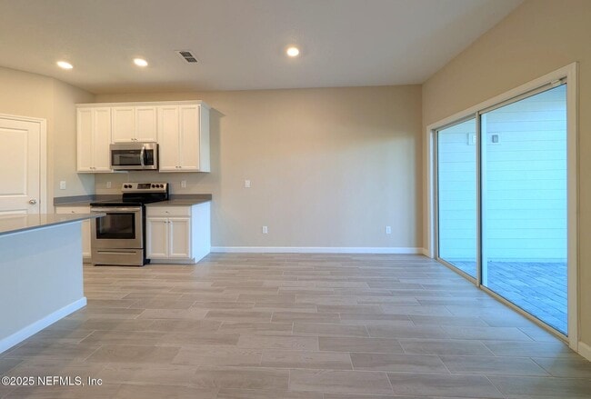 Building Photo - 383 BORACAY Cir