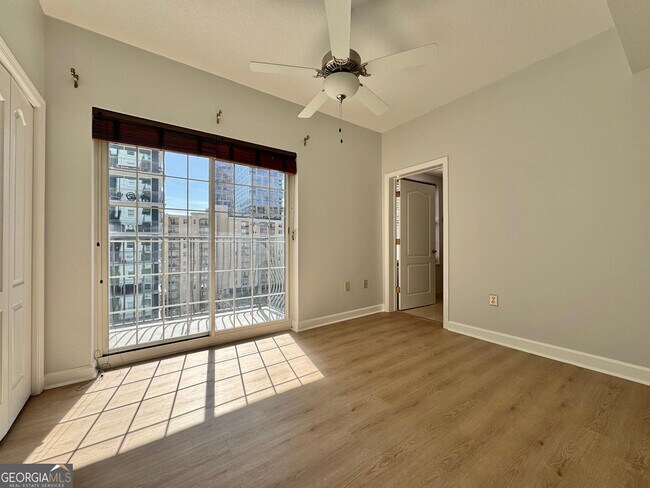 Building Photo - 195 14th St NE