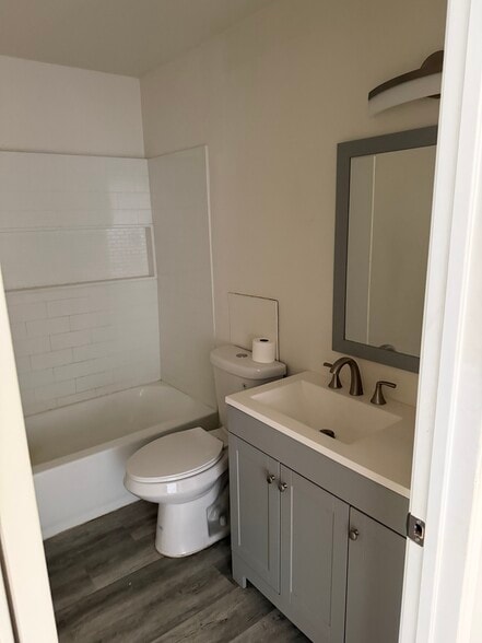 Bathroom - 7919 E Kimsey Ln