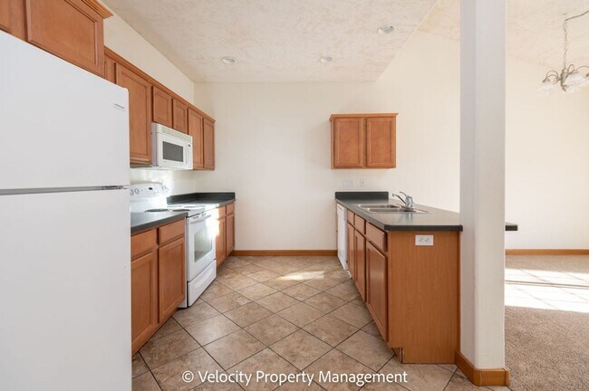 Building Photo - M140