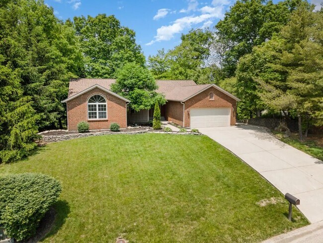 Primary Photo - 1703 Cottontail Dr