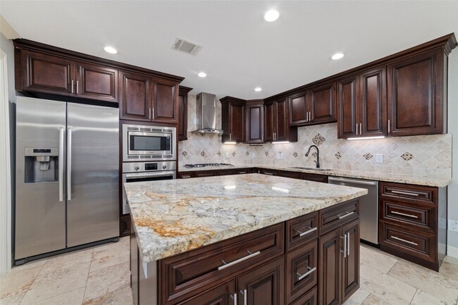 Building Photo - 3815 April Ln