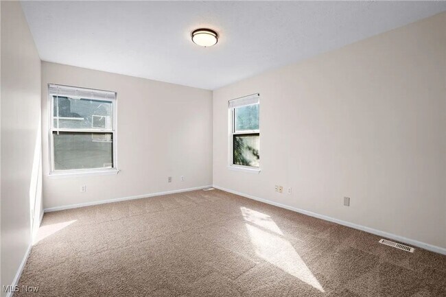 Building Photo - 3 BD/ 1.5BA Home for Rent- Cleveland- FIRST MONTH RENT 1/2 OFF!