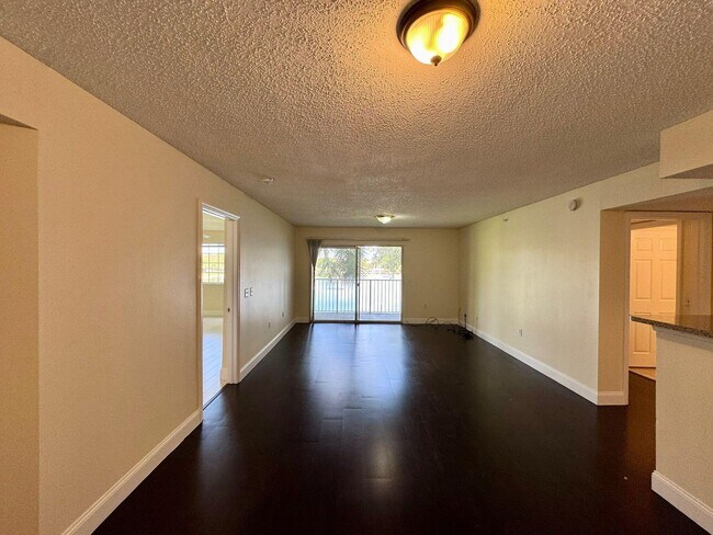 Building Photo - 5061 Wiles Rd