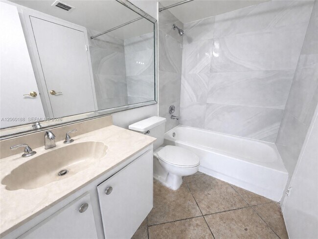 Building Photo - 7601 E Treasure Dr