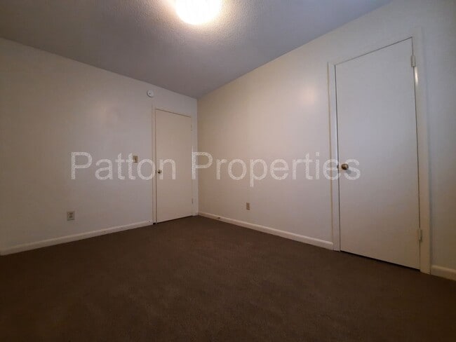 Building Photo - 307-309 Lyles Street Outside CoC - TMS004655-01-019