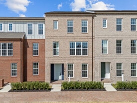 Building Photo - 206 Oliver Way
