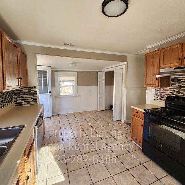 Building Photo - One Level Home, Elizabethton TN