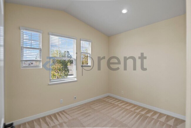 Building Photo - 1294 Pistachio Terrace