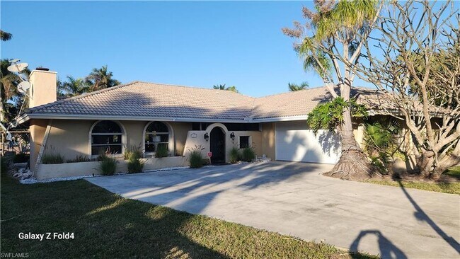 Building Photo - 1455 Pelican Ave