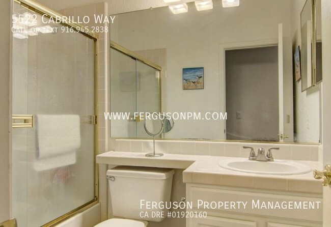 Building Photo - 5522 Cabrillo Way