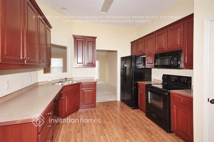 Building Photo - 2136 Villa Spg Ter