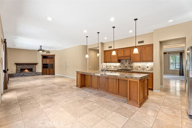 Building Photo - 9 Garnet