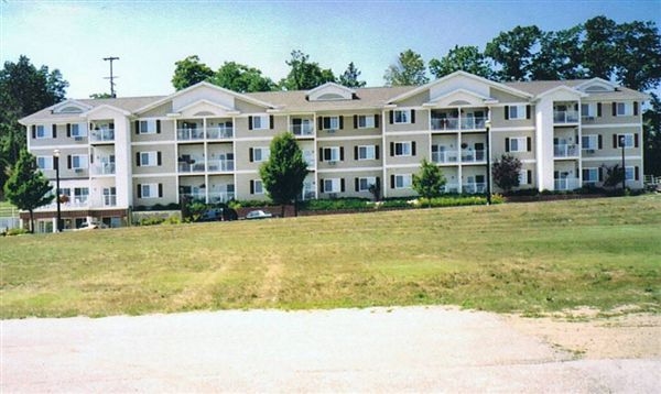 Primary Photo - Harbour Pointe