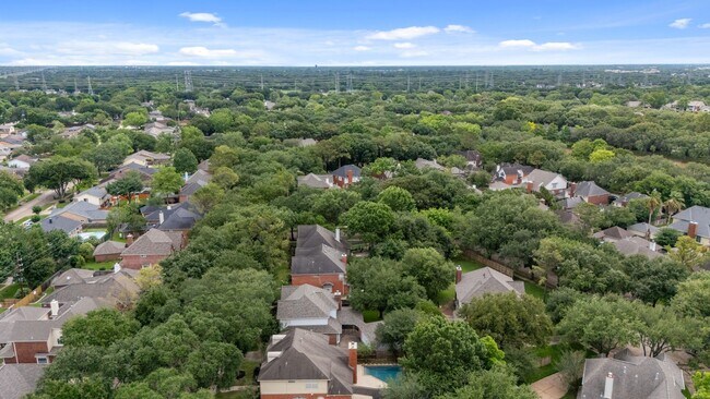 Building Photo - 3214 Richland Dr