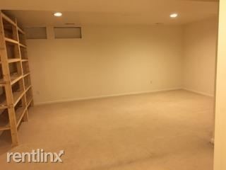 Building Photo - 3 br, 3.5 bath Townhome - 34 Woodhollow Ct
