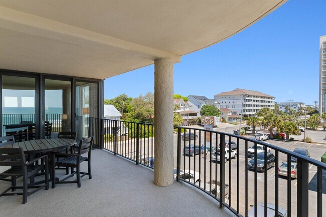 Building Photo - 1425 S Ocean Blvd