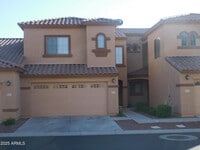 Building Photo - 2600 E Springfield Pl